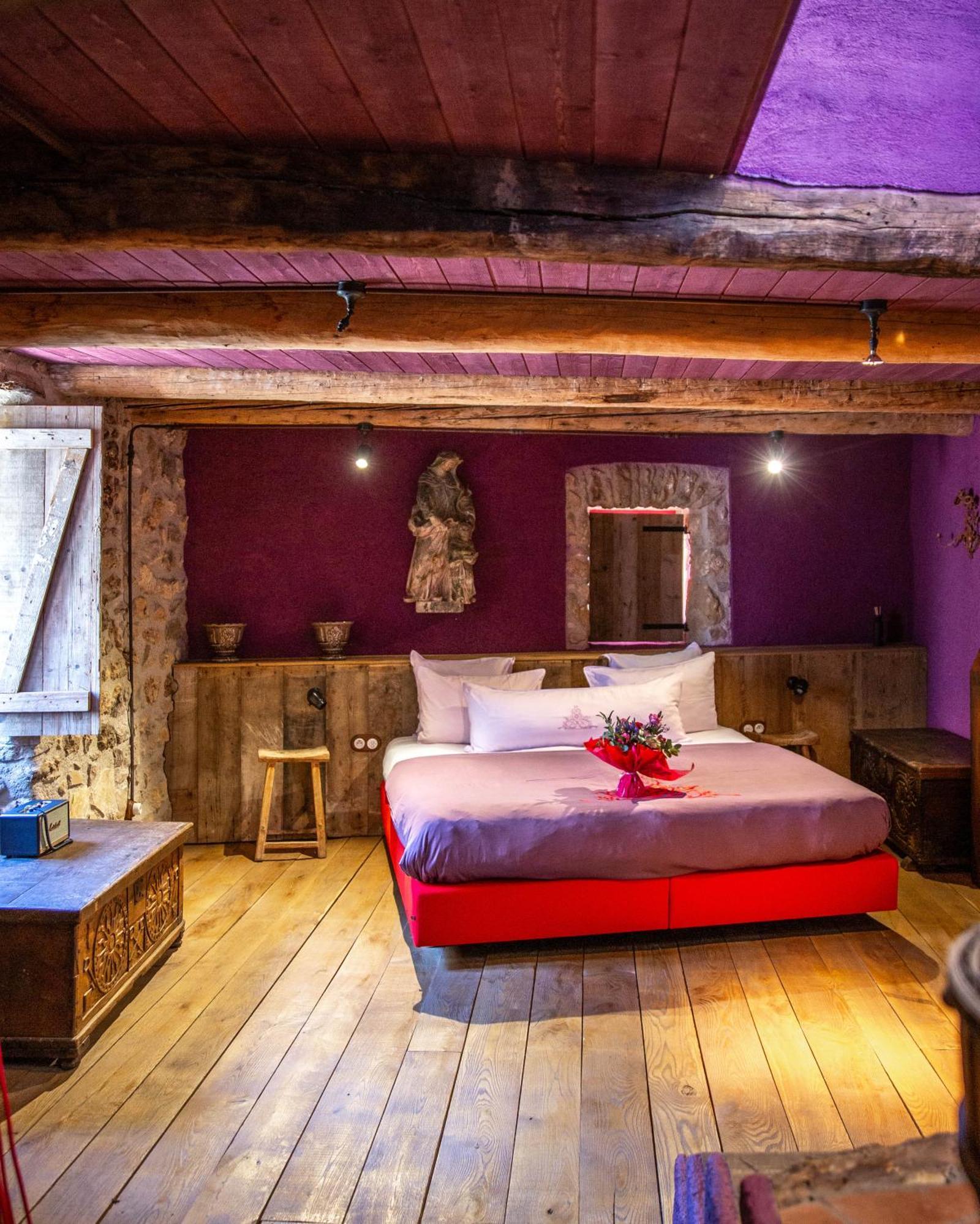 Village Castigno - Wine Hotel & Resort Assignan Eksteriør billede